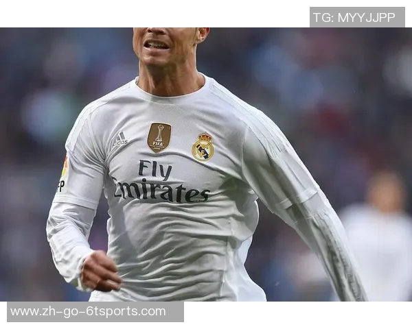 中国足球球星破门而入展现惊人实力点燃全场激情 中国足球球星破门而入展现惊人实力点燃全场激情